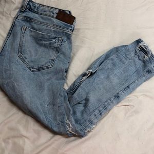 Boyfriend ripped jeans